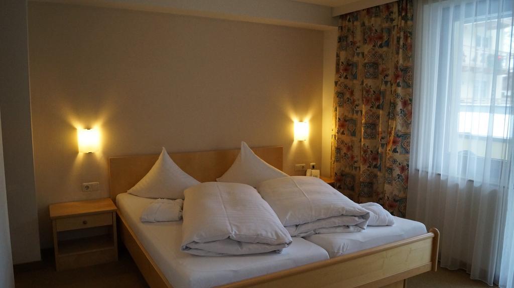 Hotel Alpina Σάαλμπαχ-Χίντεργκλεμ Εξωτερικό φωτογραφία